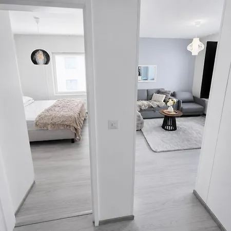 아파트 Aparment Kajaani, Sijaitsee Laehellae Keskustaa, Ilmainen Pysaekoeinti, 6-7 Henkiloelle Vuodepaikka 카야니